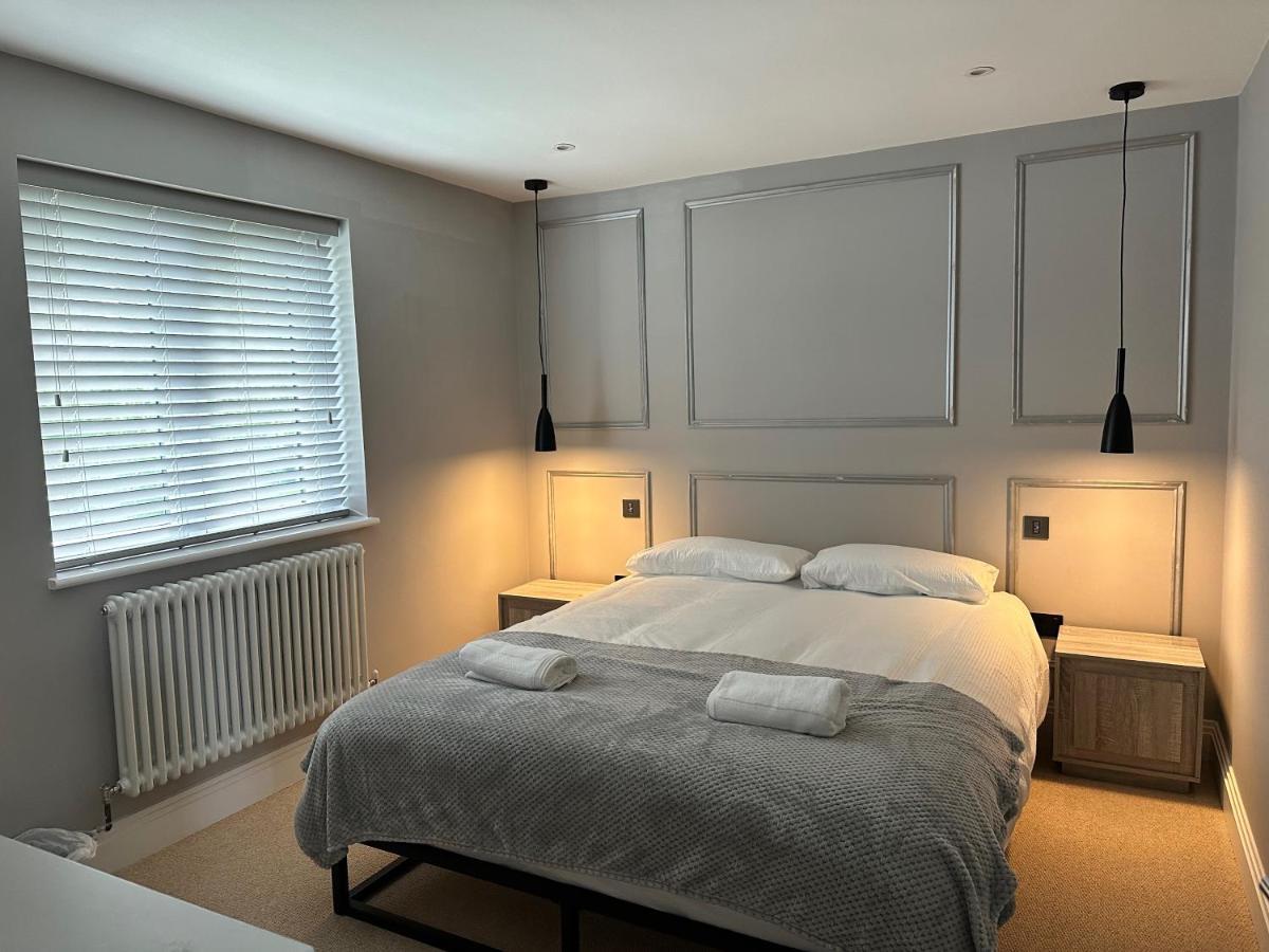 A Luxury 2 Bedroom Apartment Барнет Экстерьер фото
